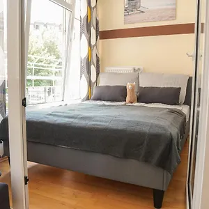 https://full-house-studios-westside-apartment-netflix-nescafei-inkl.bestleipzighotels.com